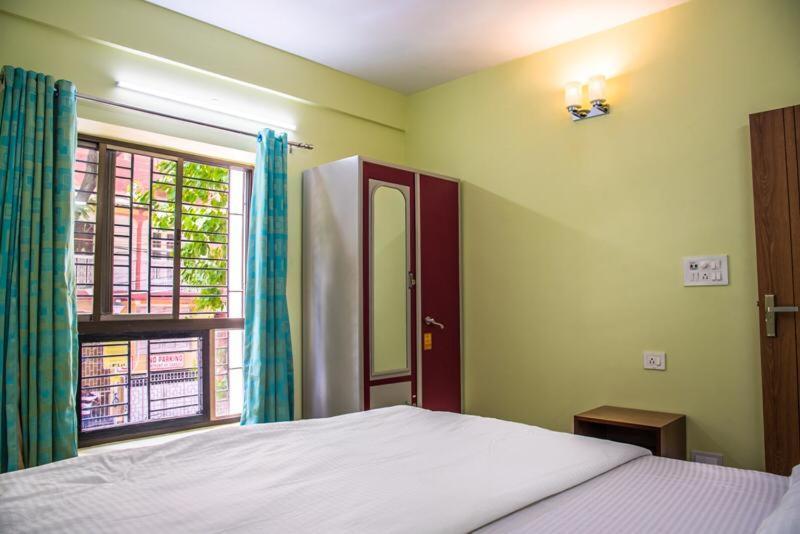 Emerald By Olys Apartment Calcuta Exterior foto